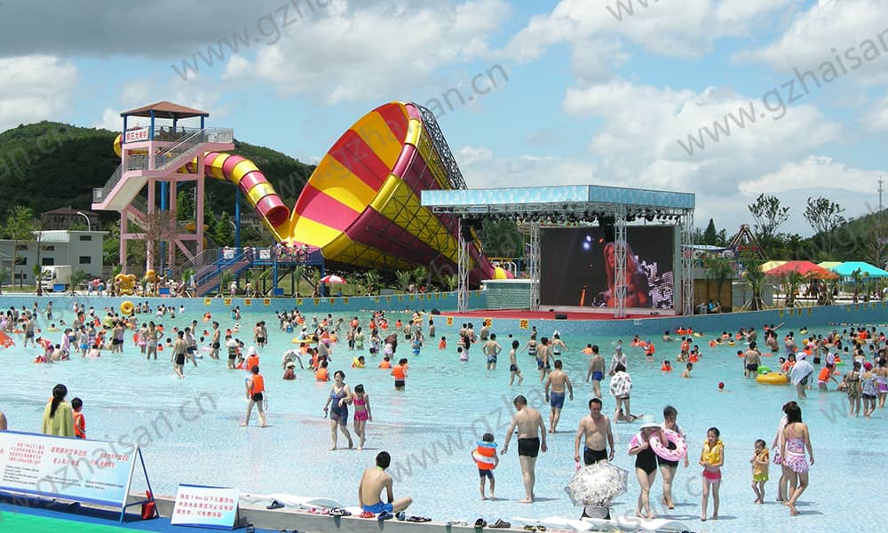 浙江宁波东钱湖水上乐园大喇叭、造浪池