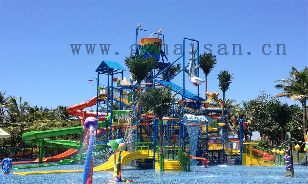 组合水滑梯，畅享水上乐趣
