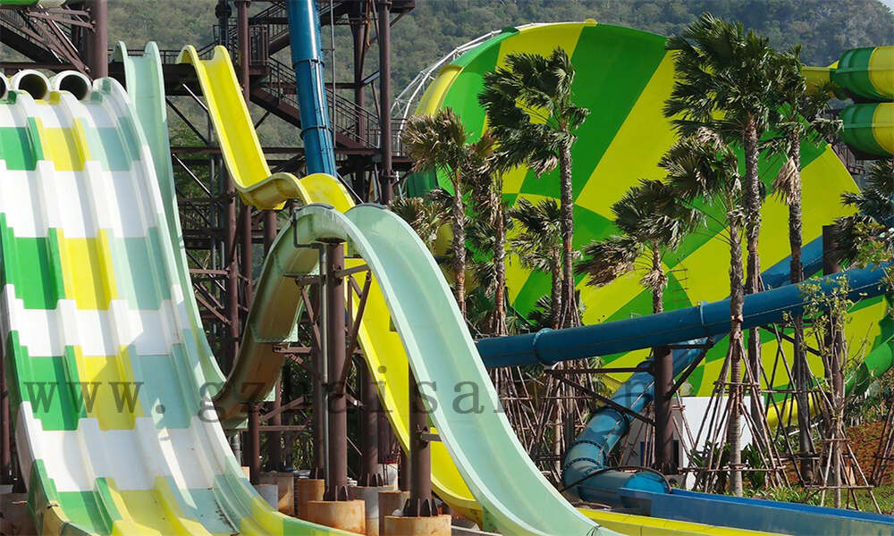 如何选择安全的水上乐园